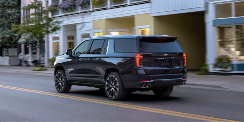 2027 Chevrolet Suburban interior technology near Knoxville TN