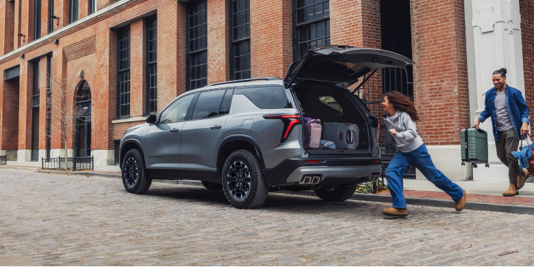 Chevy Traverse cargo area with third row folded