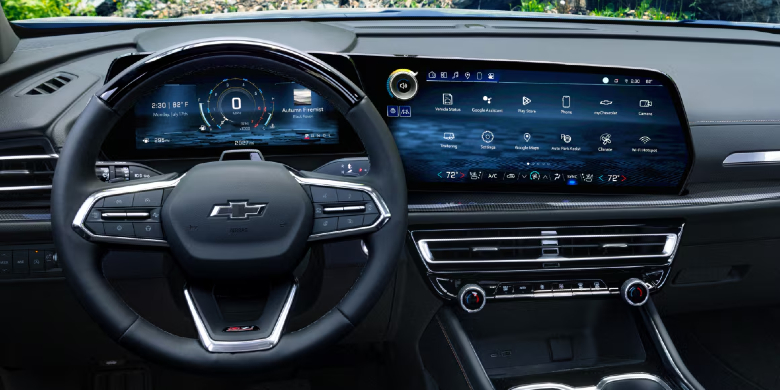 Chevy Traverse dashboard and infotainment screen