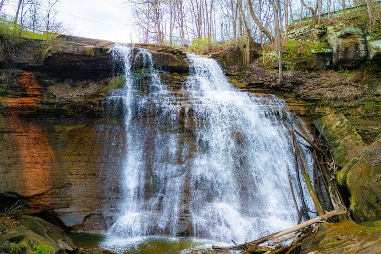 Interior front dash view in the 2025 Wagoneer 