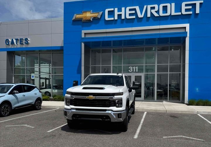 Gates Chevrolet of South Bend dealership exterior