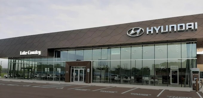 Hyundai Lake Country dealership in Oconomowoc, Wisconsin