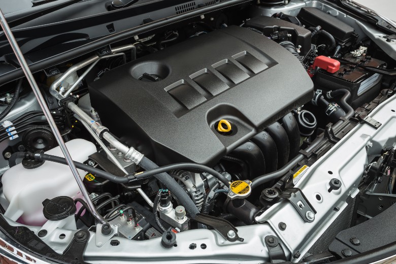 Chevy technician running a diagnostic scan