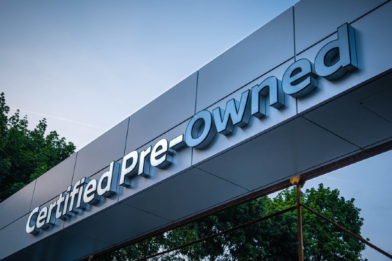 Certified Pre-owned sign
