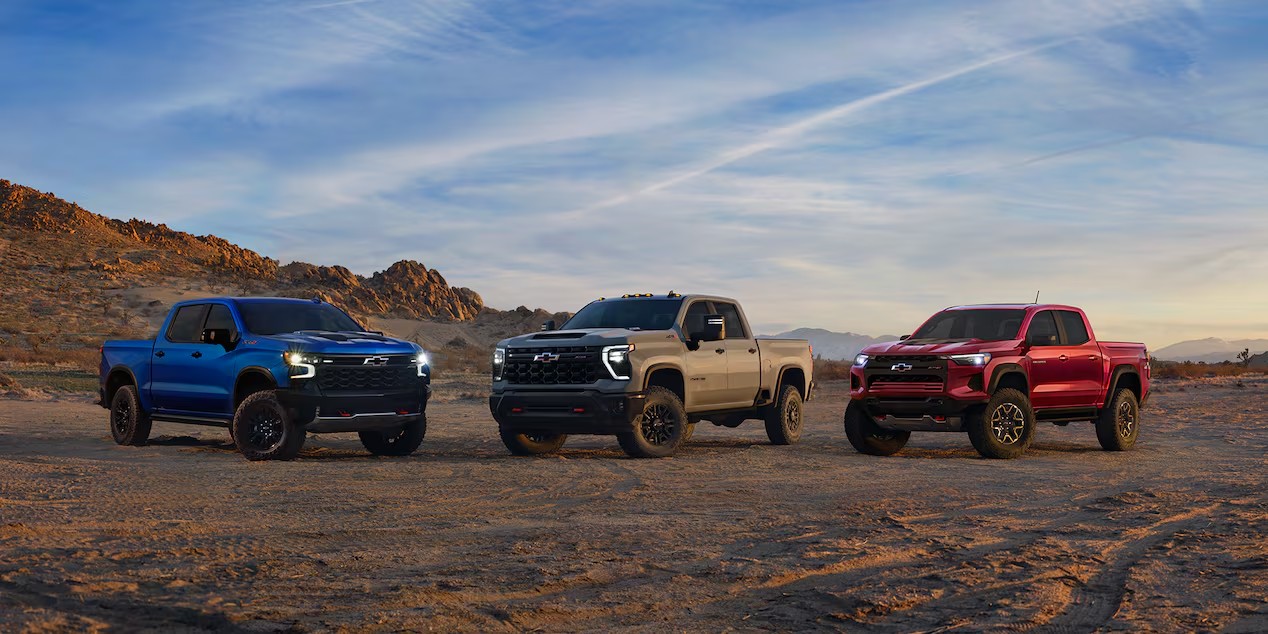 Chevy Silverado 1500 truck lineup near Kenosha, WI