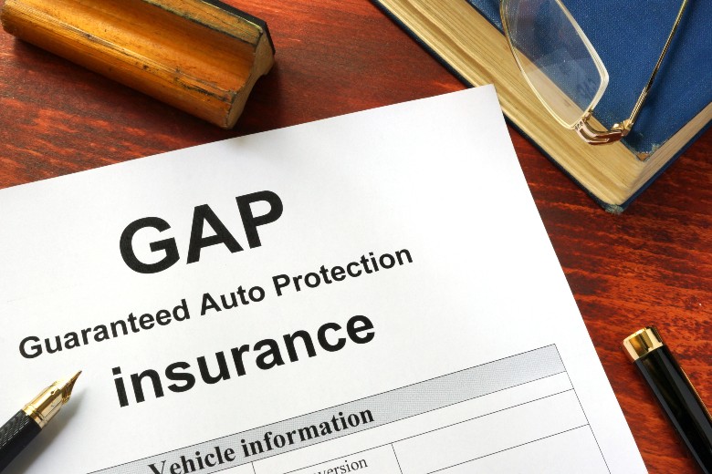 Discussing GAP insurance and financing at Olson Chevrolet of Hutchinson